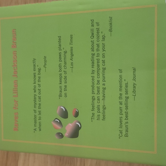 Bundle of 2 Books The cat who... - Picture 2 of 7